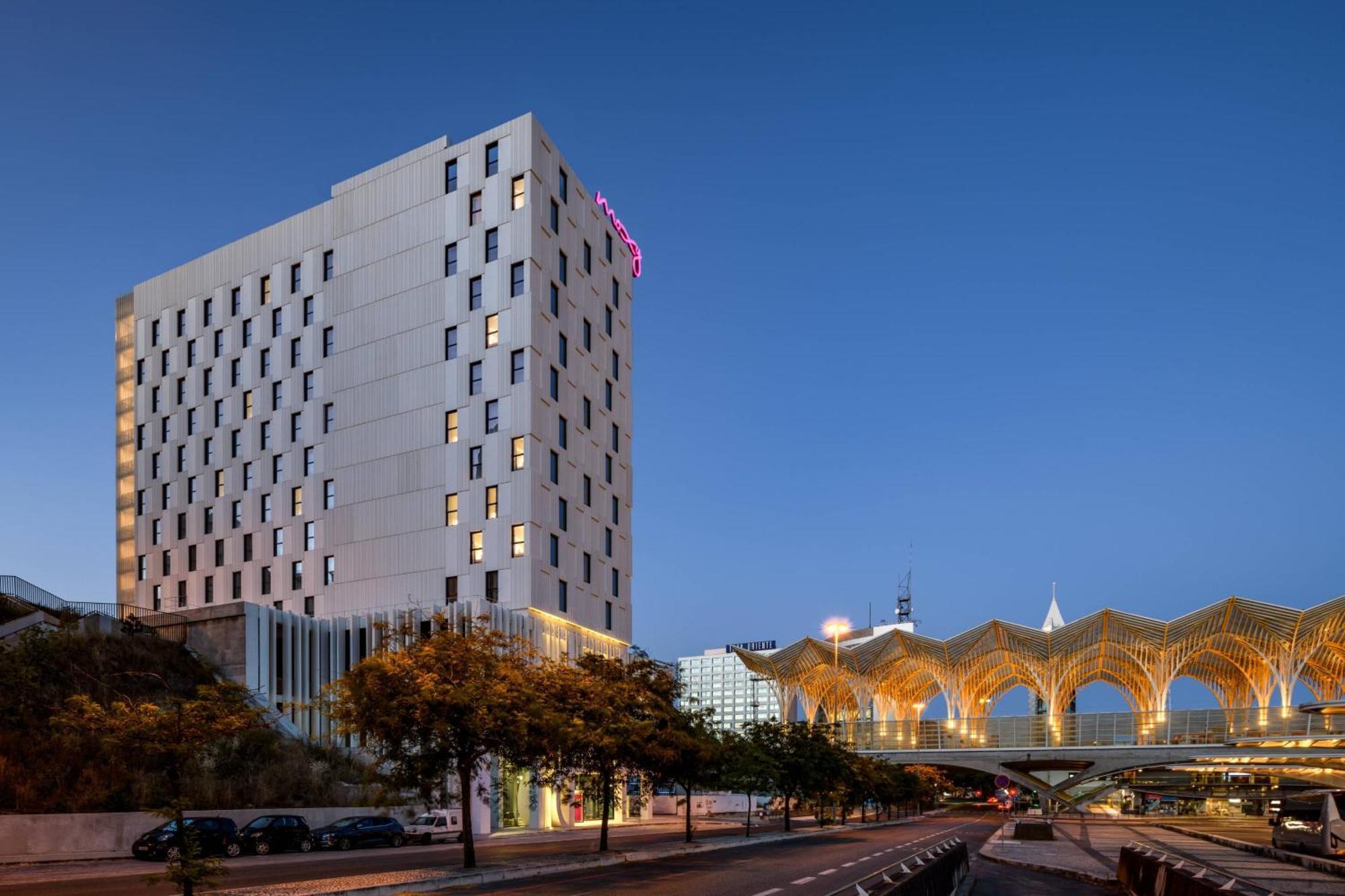 Moxy Oriente Hotel